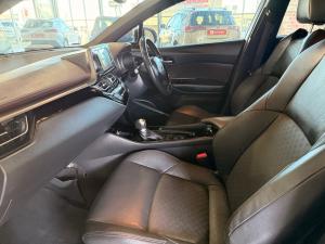 Toyota C-HR 1.2T Luxury - Image 7