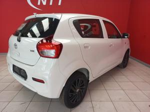 Toyota Vitz 1.0 XR AMT - Image 2