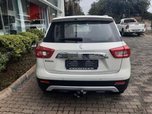 Suzuki Vitara Brezza 1.5 GLX automatic - Image 5