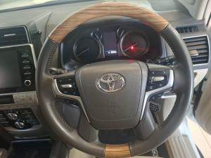 Toyota Prado VX-L 2.8GD automatic - Image 8