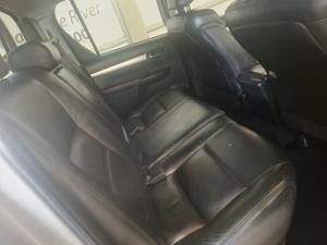 Toyota Hilux 2.8 GD-6 Raider 4X4 automaticD/C - Image 15