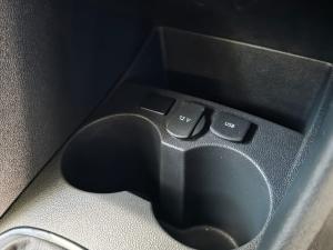 Volkswagen Polo Vivo 1.4 Life - Image 9