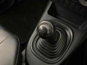 Toyota Hilux 2.0 VvtiP/U Single Cab - Image 8