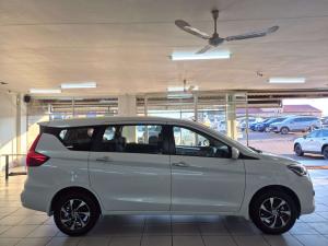 Toyota Rumion 1.5 TX - Image 4