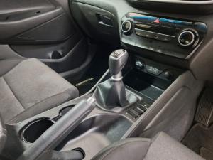 Hyundai Tucson 2.0 Premium - Image 11