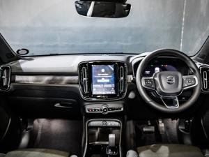 Volvo XC40 Recharge Twin Motor Ultimate - Image 17