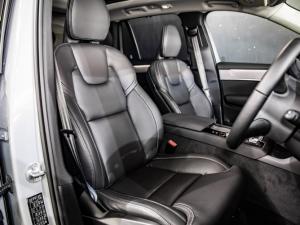 Volvo XC90 T8 Plug-In Hybrid AWD Ultra Dark - Image 12