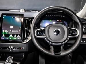 Volvo XC90 T8 Plug-In Hybrid AWD Ultra Dark - Image 16