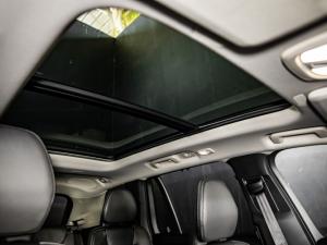 Volvo XC90 T8 Plug-In Hybrid AWD Ultra Dark - Image 17