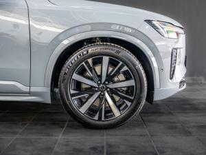 Volvo XC90 T8 Plug-In Hybrid AWD Ultra Dark - Image 22