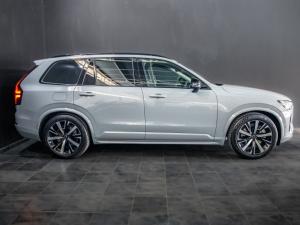 Volvo XC90 T8 Plug-In Hybrid AWD Ultra Dark - Image 2
