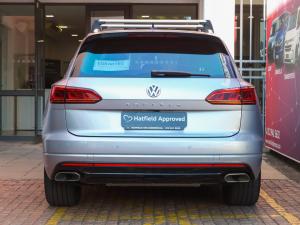 Volkswagen Touareg V6 TDI Executive R-Line - Image 6