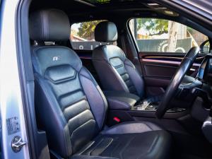 Volkswagen Touareg V6 TDI Executive R-Line - Image 8