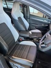 Volkswagen Golf 1.4TSI R-Line Plus - Image 9