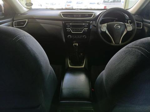 Image Nissan X-Trail 2.0 XE