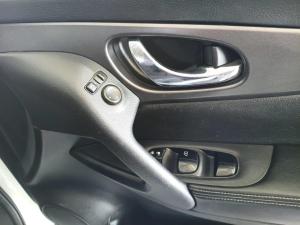 Nissan X-Trail 2.0 XE - Image 13