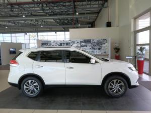 Nissan X-Trail 2.0 XE - Image 3