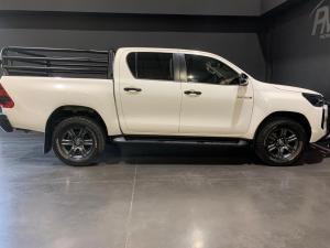 Toyota Hilux 2.8GD-6 double cab 4x4 Raider auto - Image 5