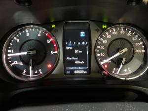 Toyota Hilux 2.8GD-6 double cab 4x4 Raider auto - Image 8