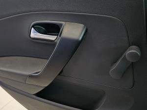 Volkswagen Polo Vivo hatch 1.0TSI GT - Image 10
