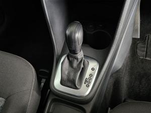 Volkswagen Polo Vivo hatch 1.6 Life - Image 16