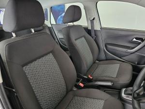 Volkswagen Polo Vivo hatch 1.6 Life - Image 10
