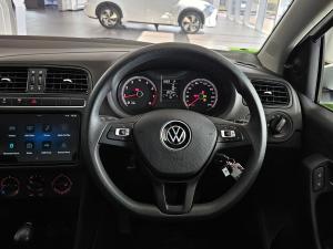 Volkswagen Polo Vivo hatch 1.6 Life - Image 8