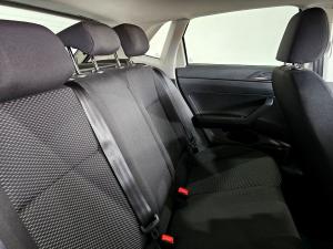Volkswagen Polo hatch 1.0TSI - Image 10
