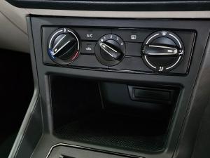 Volkswagen Polo sedan 1.6 auto - Image 23