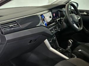 Volkswagen Polo hatch 1.0TSI Life manual - Image 18
