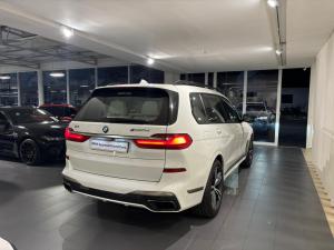 BMW X7 M50d - Image 8