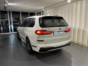 BMW X7 M50d - Image 9