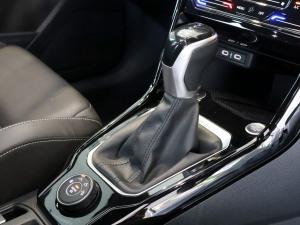 Volkswagen T-Roc 2.0TSI 4Motion R-Line - Image 21