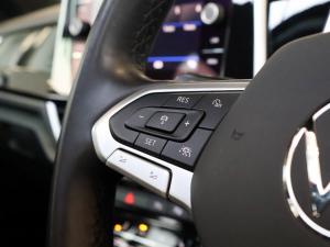 Volkswagen T-Roc 2.0TSI 4Motion R-Line - Image 24