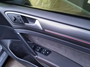 Volkswagen Golf GTI TCR - Image 14