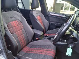 Volkswagen Golf GTI TCR - Image 17