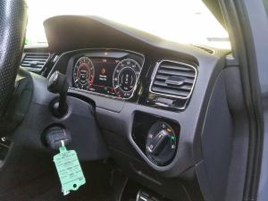 Volkswagen Golf GTI TCR - Image 19