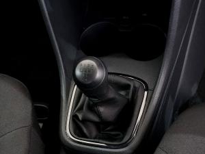 Volkswagen Polo Vivo hatch 1.4 - Image 23