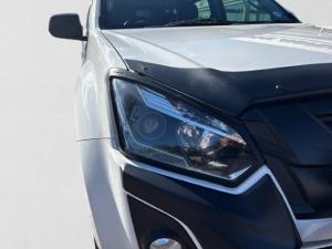 Isuzu D-Max 250 double cab X-Rider auto - Image 17
