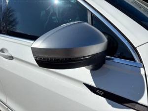 Volkswagen Tiguan R - Image 17
