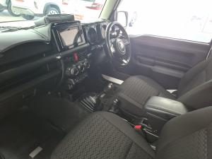 Suzuki Jimny 1.5 GLX AllGrip 3-door manual - Image 7