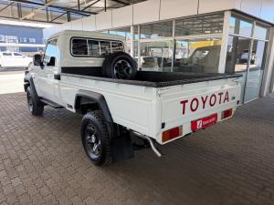 Toyota Land Cruiser 79 2.8GD-6 single cab auto - Image 16