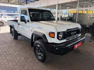 Toyota Land Cruiser 79 2.8GD-6 single cab auto - Image 1