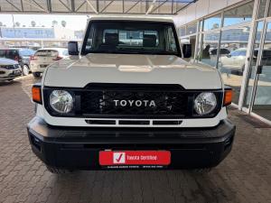 Toyota Land Cruiser 79 2.8GD-6 single cab auto - Image 4