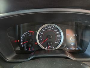 Toyota Corolla Cross 1.8 Xi - Image 8