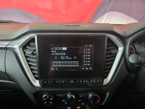 Isuzu D-Max 1.9TD double cab LS 4x4 auto - Image 10
