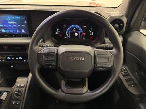 Toyota Land Cruiser FJ 2.7 4x4 GX - Image 8