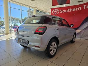 Suzuki Swift 1.2 GL+ auto - Image 2
