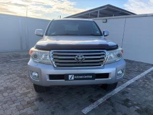 Toyota Land Cruiser 200 4.5D-4D V8 VX - Image 4