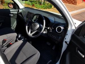 Toyota Vitz 1.0 XR auto - Image 7